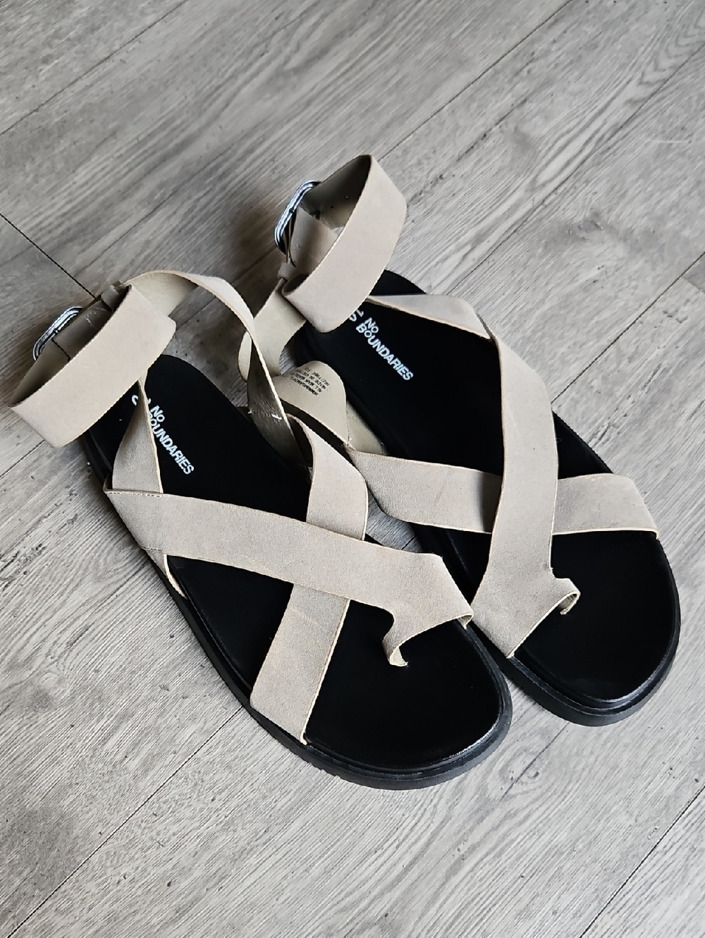 ✨️$10 FLASH SALE✨️No Boundaries X-Strap Toe Loop Flat Sandals, Adjustable Straps